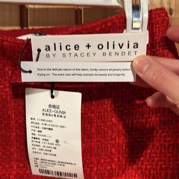 ‼️ALICE+OLIVIA Holiday Tweed Suit - Picture 11 of 14